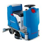 Підмивна машина Columbus ARA 66|BM 70 - самохідна прибиральна машина - вид спереду